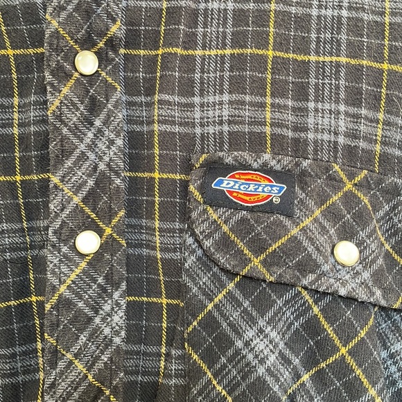 Dickies Flannel - Picture 3 of 3